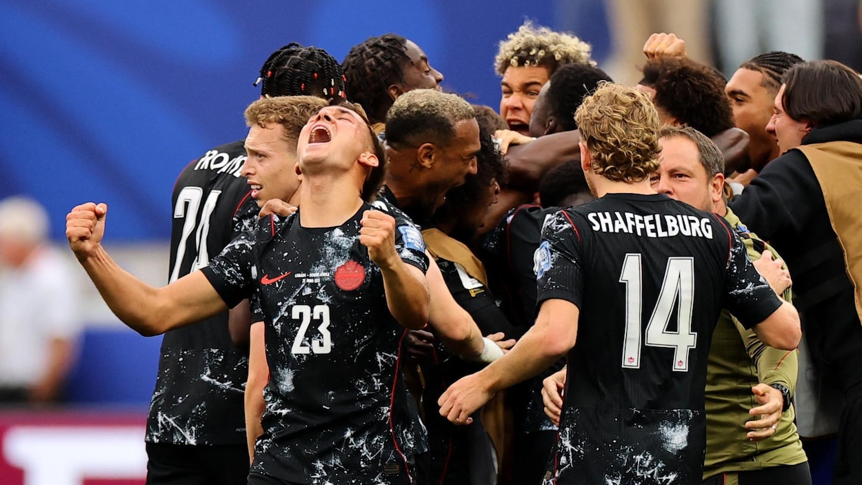 Mondial : le Canada vainc l’Afrique du Sud et accède aux huitièmes de finale