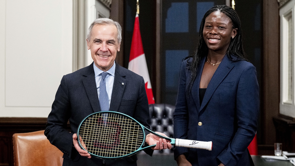 Le premier ministre Mark Carney reçoit Victoria Mboko à Ottawa