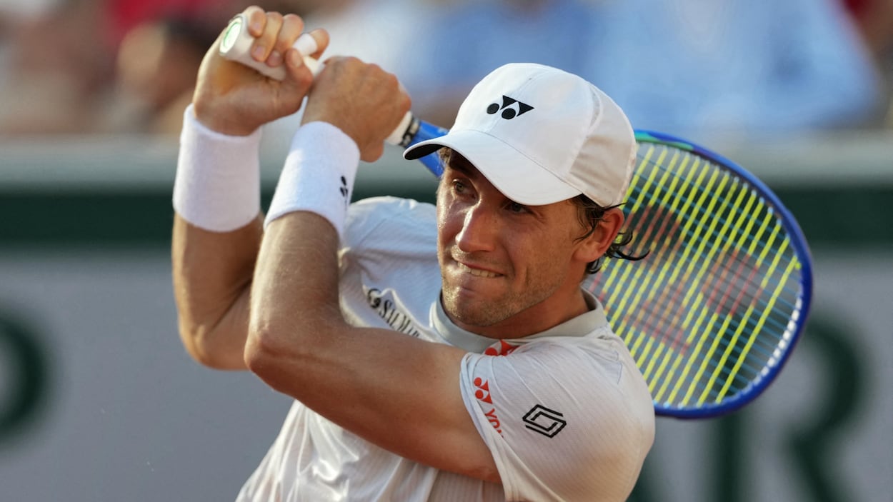 Roland-Garros : victime d’un coup de chaud, Casper Ruud s’en sort au 1er tour