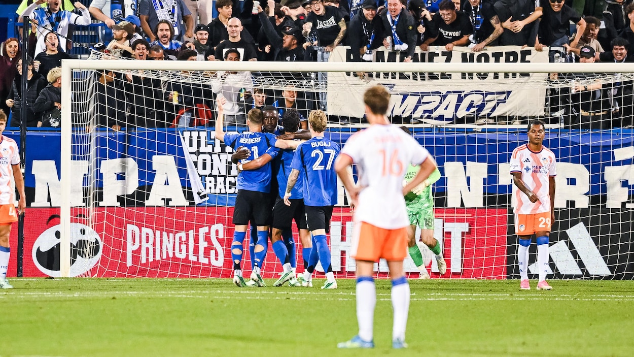 Un doublé de Prince Owusu mène le CF Montréal à la victoire