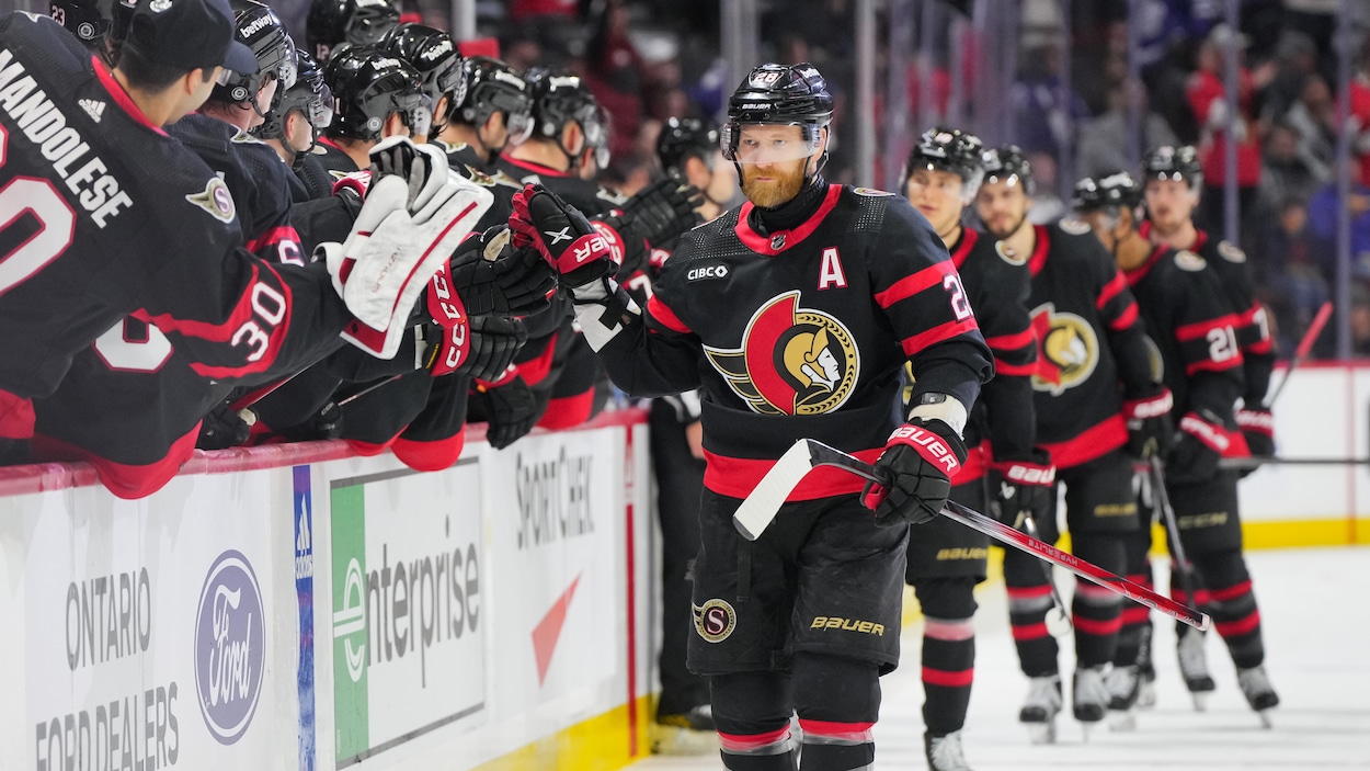 Claude Giroux « excité » de poursuivre son aventure avec les Sénateurs