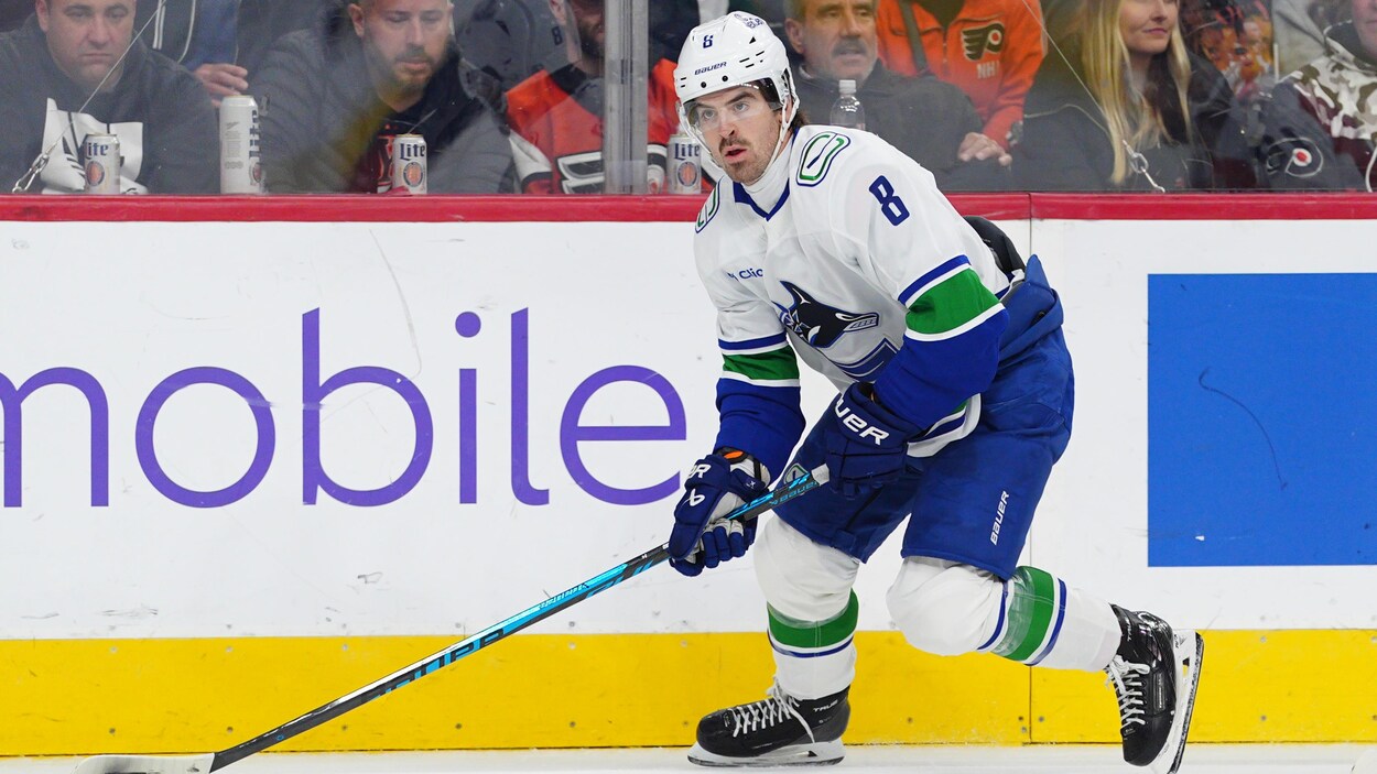 Les Blue Jackets font l’acquisition de Conor Garland des Canucks