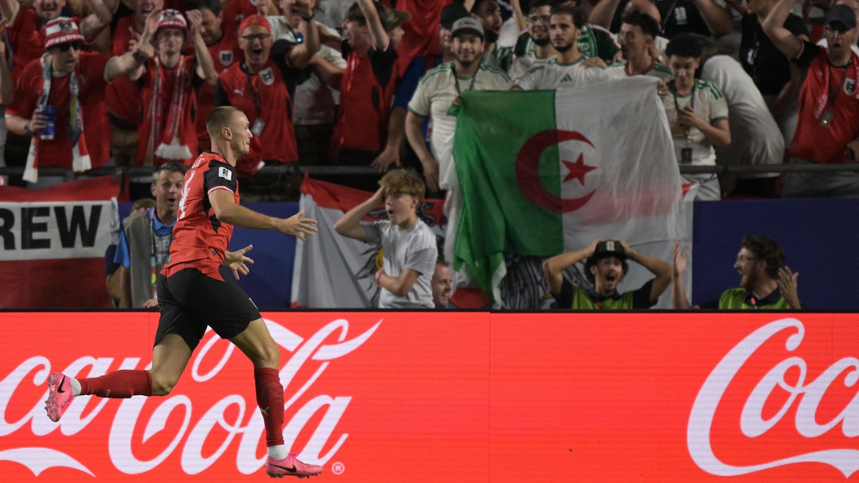 L’Algérie et l’Autriche accèdent au 16es de finale au terme d’un match de folie