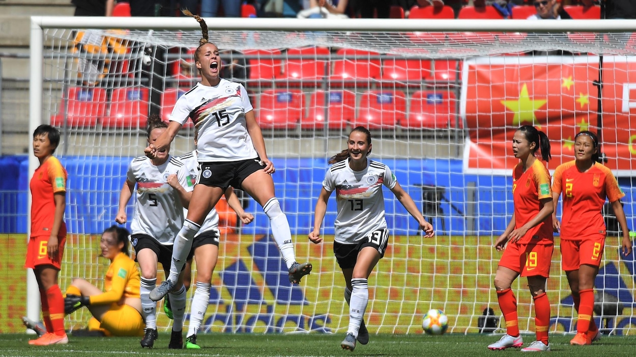 Mondial Feminin L Allemagne L Espagne Et La Norvege Reussissent Leur Entree Radio Canada Ca