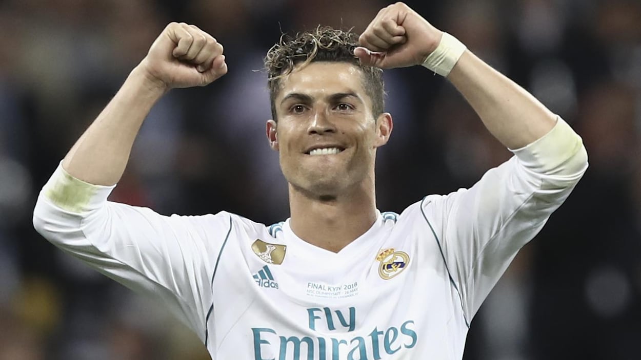 Cristiano Ronaldo Se Joint à La Juventus De Turin Radio