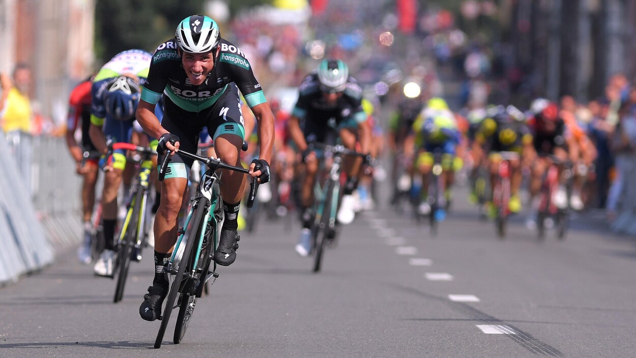 Le Britannique Peter Kennaugh domine le sprint pour remporter le Grand Prix Pino Cerami.