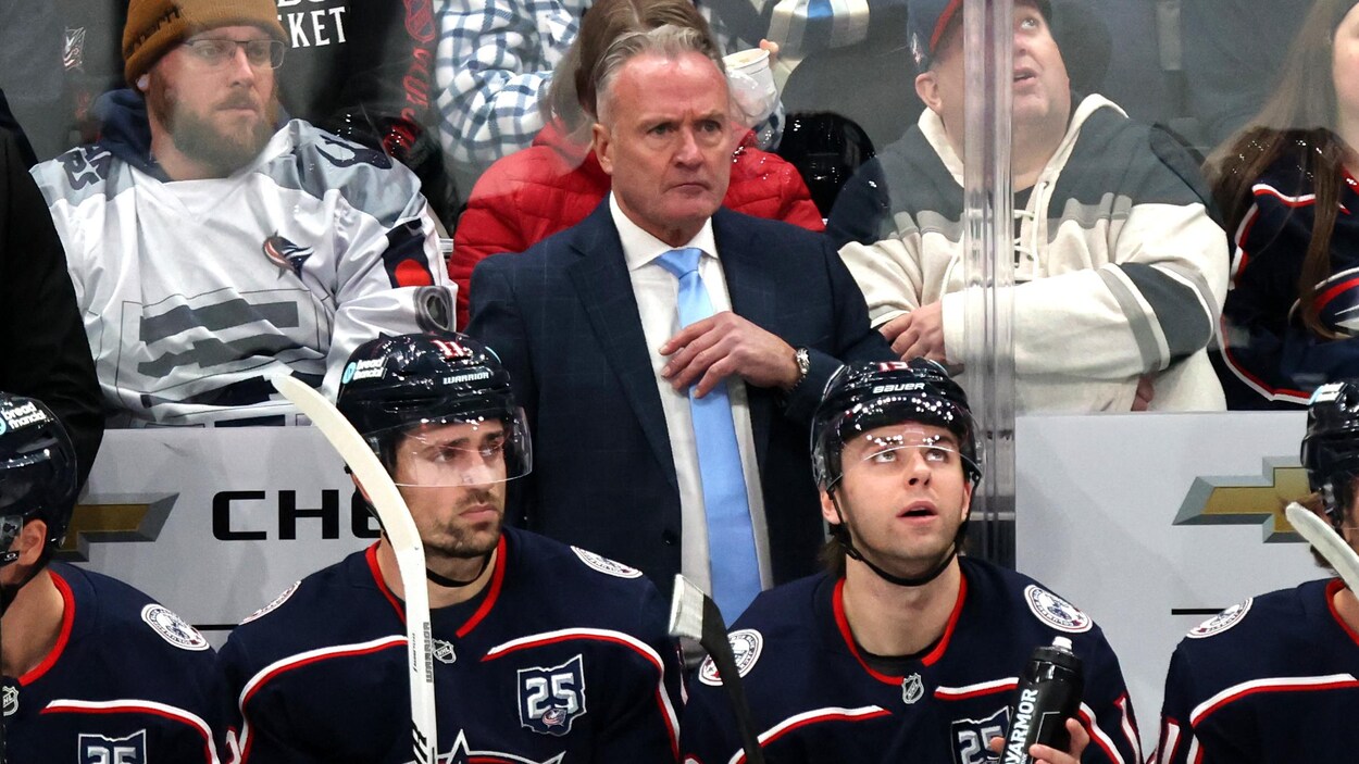 Columbus congédie Dean Evason et engage Rick Bowness comme entraîneur-chef