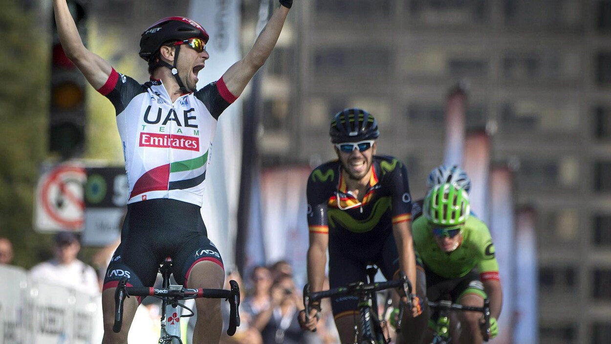 Diego Ulissi s'impose devant Jesus Herrada et Tom-Jelte Slagter lors de la cinquième étape du Tour de Suisse. Diego Ulissi s'impose devant Jesus Herrada et Tom-Jelte Slagter lors de la cinquième étape du Tour de Suisse.