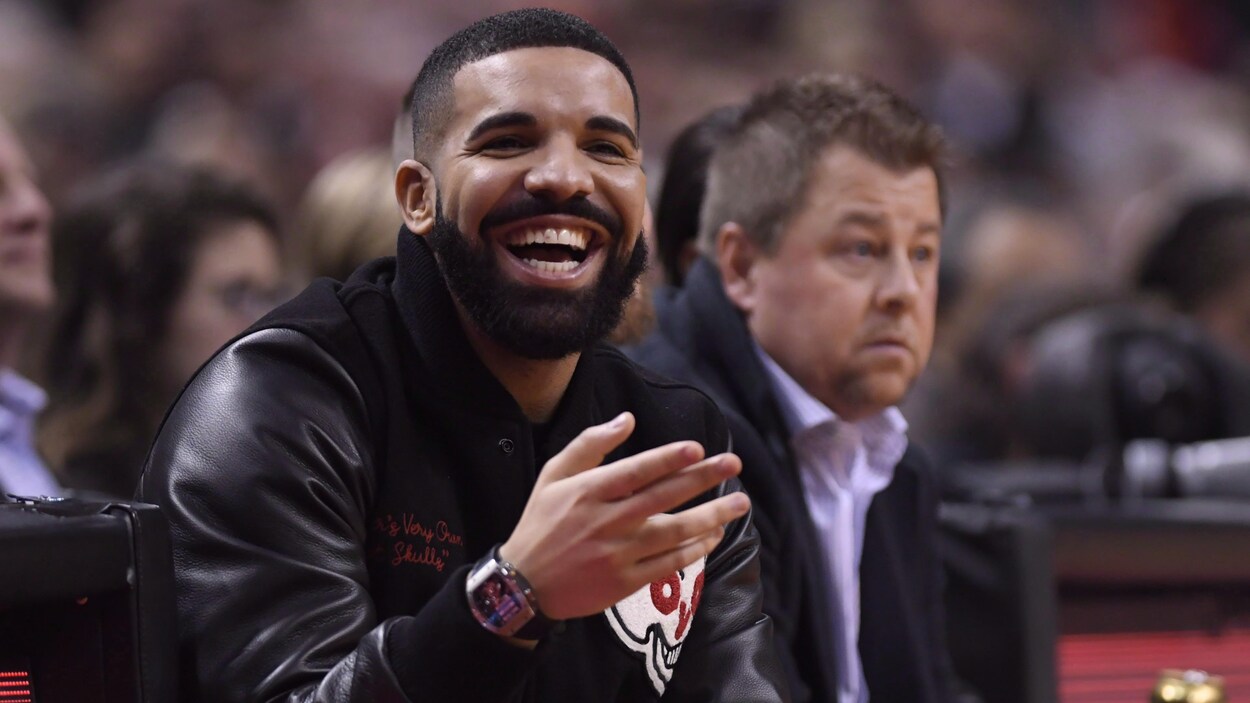Drake photographié à un match des Raptors en novembre dernier