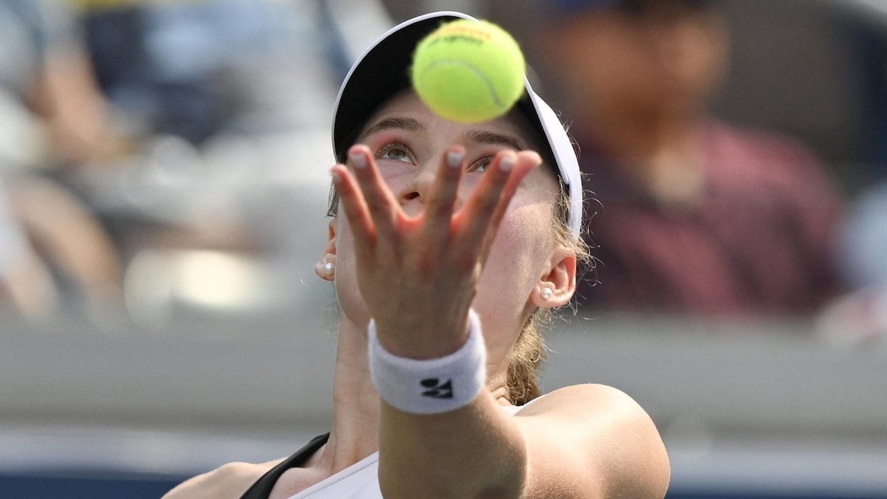 Elena Rybakina accède au deuxième tour à Flushing Meadows