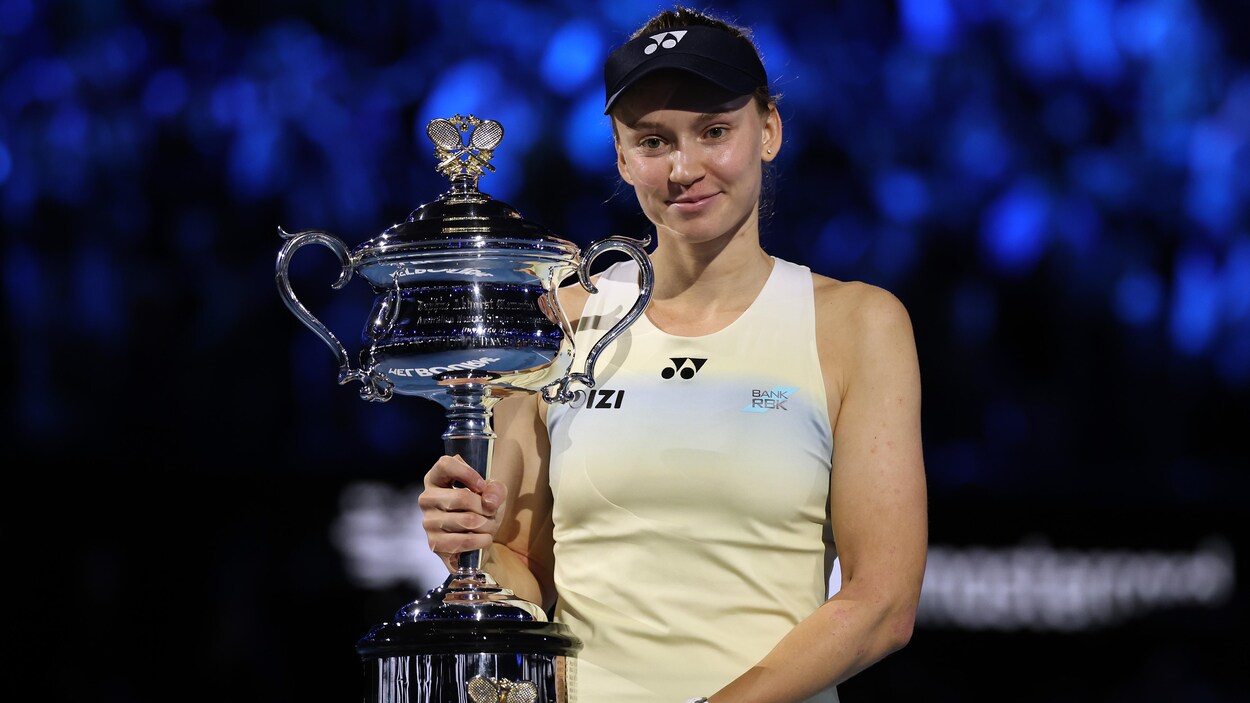 Elena Rybakina renverse Aryna Sabalenka en finale des Internationaux d’Australie