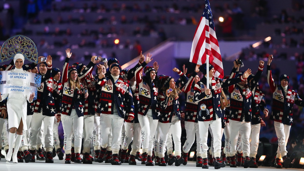 La délégation américaine lors de la cérémonie d'ouverture des Jeux olympiques de Sotchi La délégation américaine lors de la cérémonie d'ouverture des Jeux olympiques de Sotchi