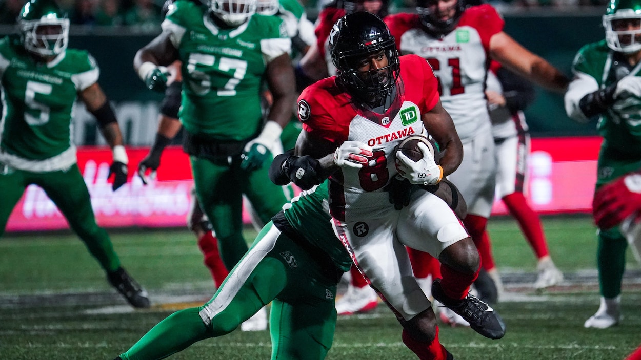 Eugene Lewis restera deux saisons de plus à Ottawa