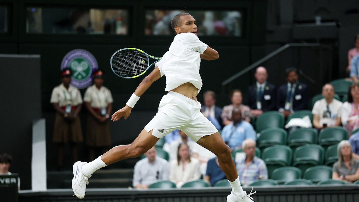 Félix Auger-Aliassime passe en huitièmes de finale à Wimbledon