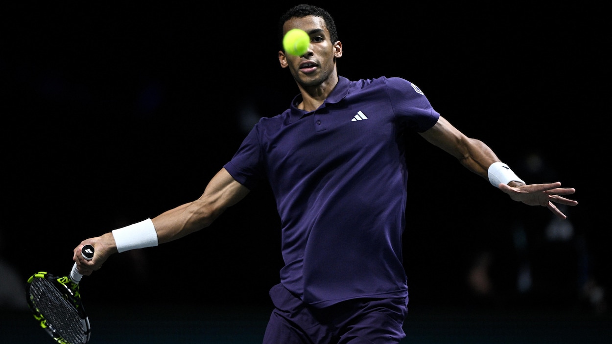 Direction les quarts de finale pour Félix Auger-Aliassime au Masters de Paris