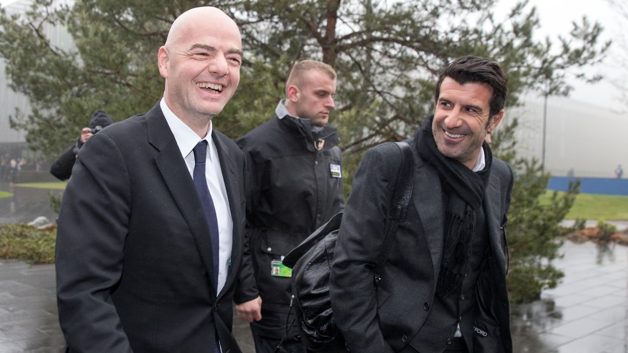 Gianni Infantino « doit partir tout de suite » de la FIFA, estime Luis Figo