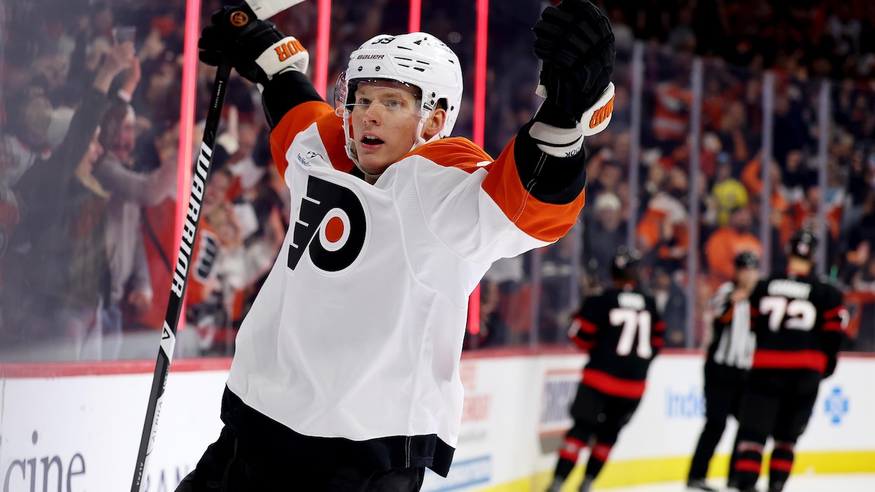 Les Flyers battent les Sénateurs et savourent une première victoire cette saison