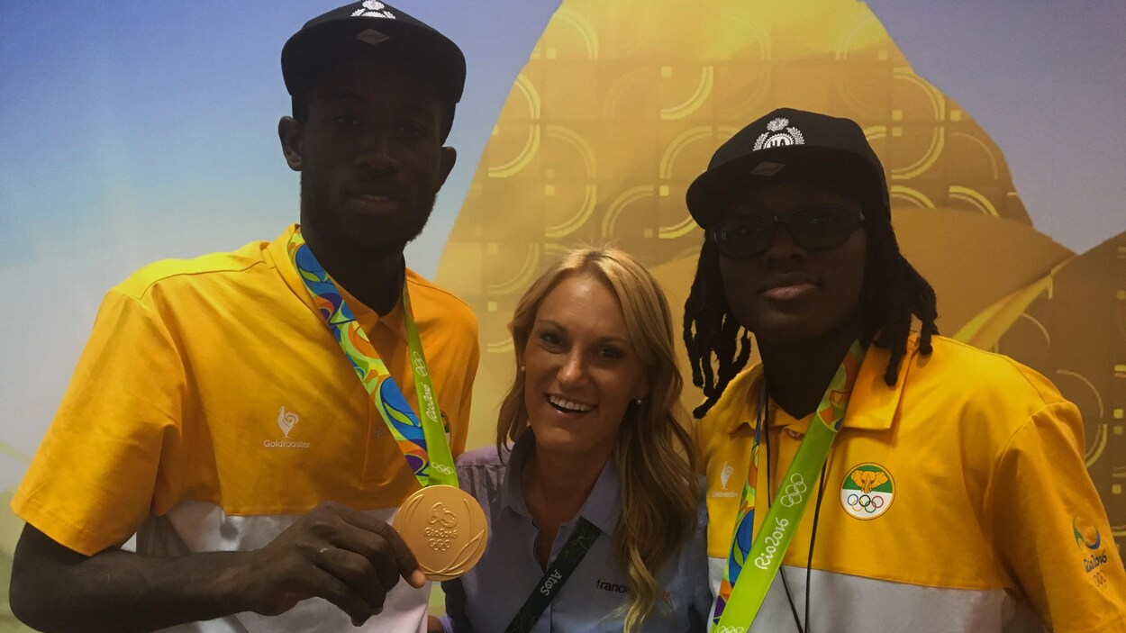 Cheick Cissé, Marlène Harnois et Ruth Gbagbi Cheick Cissé, Marlène Harnois et Ruth Gbagbi