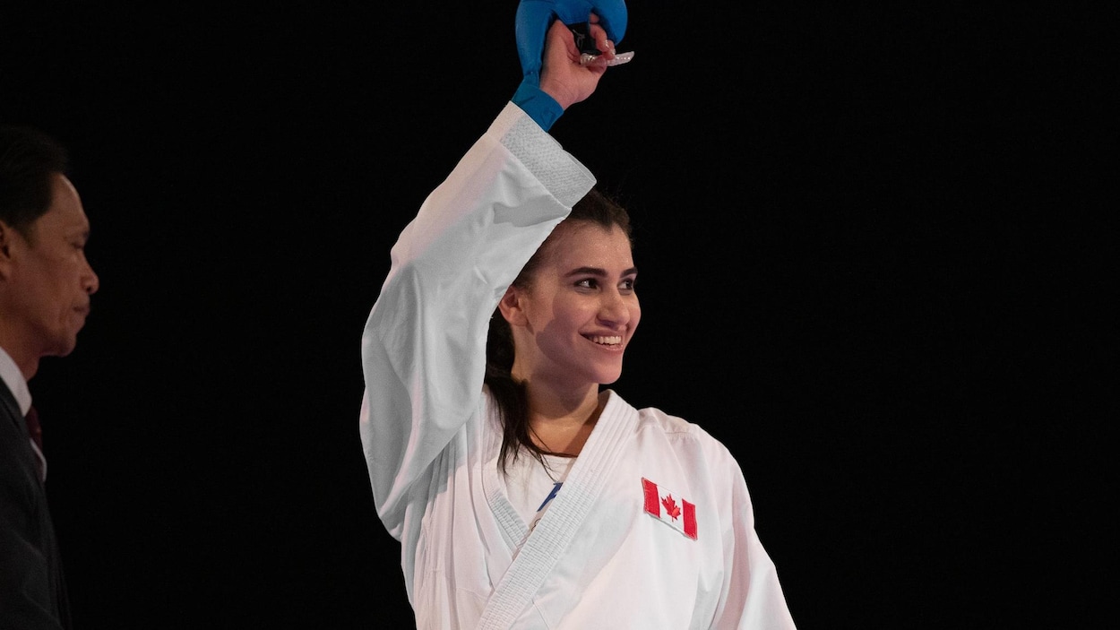 La Canadienne Haya Sumaa gagne le bronze en kumité -61 kg à l'événement de Série A Karaté-1 à Montréal.