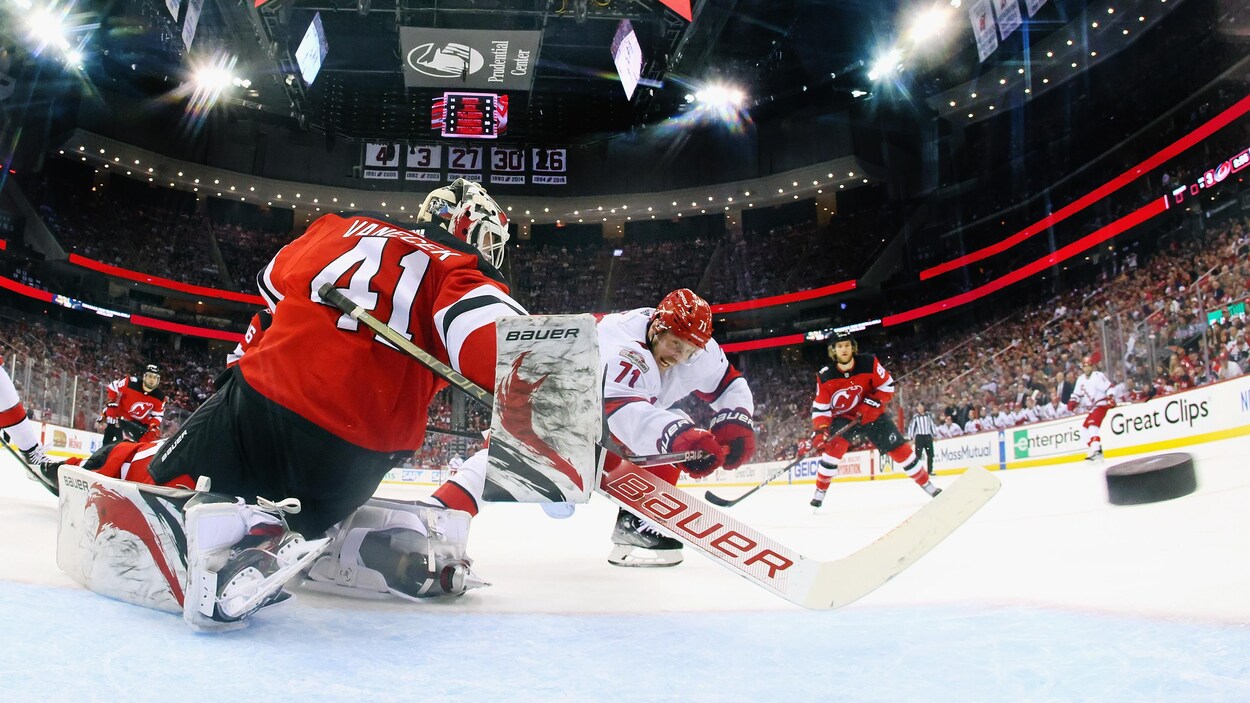 Séries LNH Hurricanes c. Devils (match 4) Sports RadioCanada