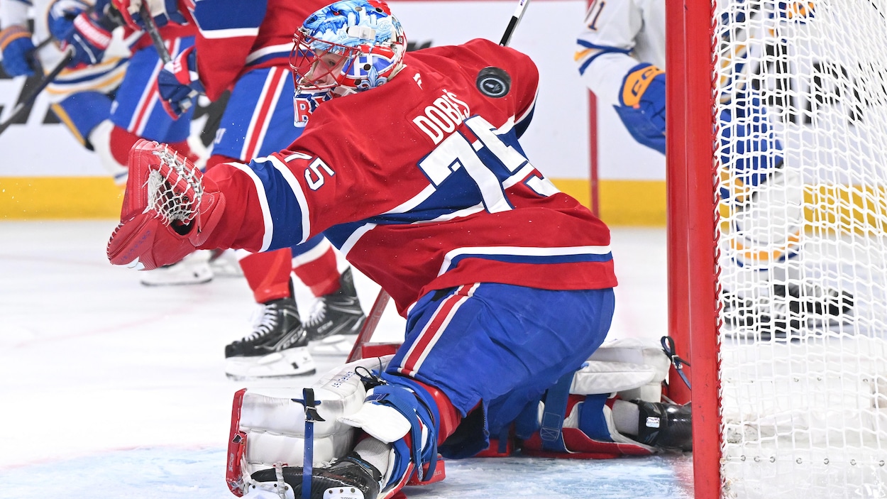Canadien-Sabres : Newhook crée l’égalité à mi-chemin en 1re période