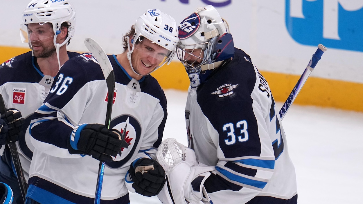 Jets l’emportent contre les Penguins