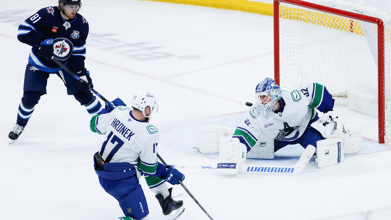 Josh Morrissey tranche en prolongation pour les Jets