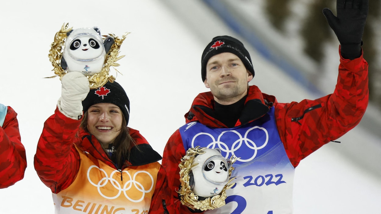 Abigail Strate et Mackenzie Boyd-Clowes, vétérans de l’équipe de saut à ski aux JO