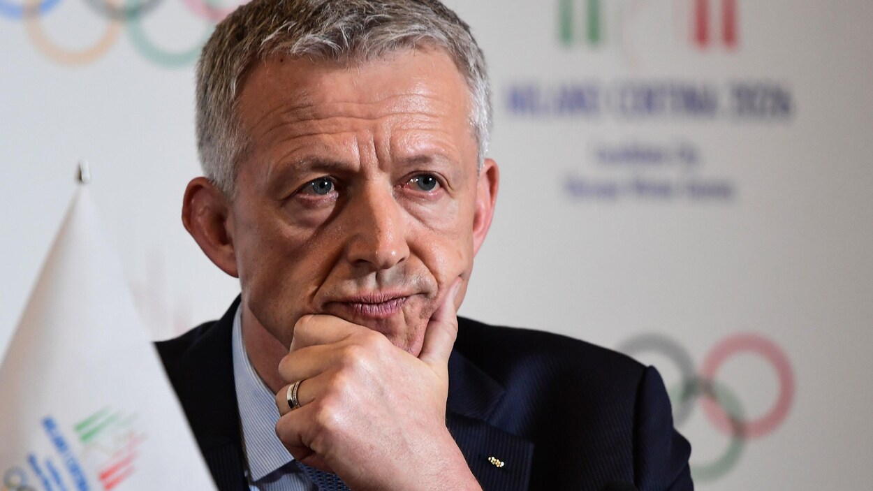 Octavian Morarium, président de la commission d'évaluation des Jeux olympiques de 2026, en conférence de presse