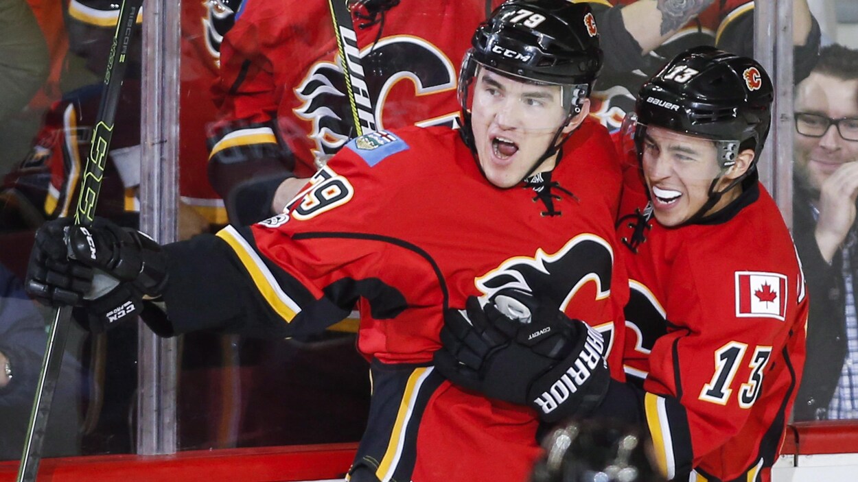 Micheal Ferland et Johnny Gaudreau Micheal Ferland et Johnny Gaudreau