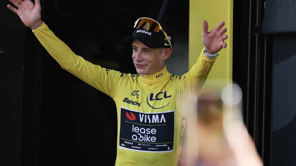 Jonas Vingegaard s’empare à Barcelone du premier maillot jaune du Tour de France
