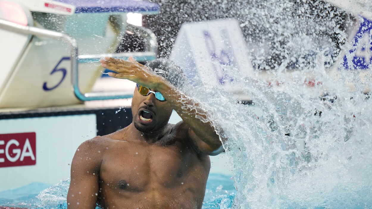 Josh Liendo établit un nouveau record canadien au 100 m nage libre