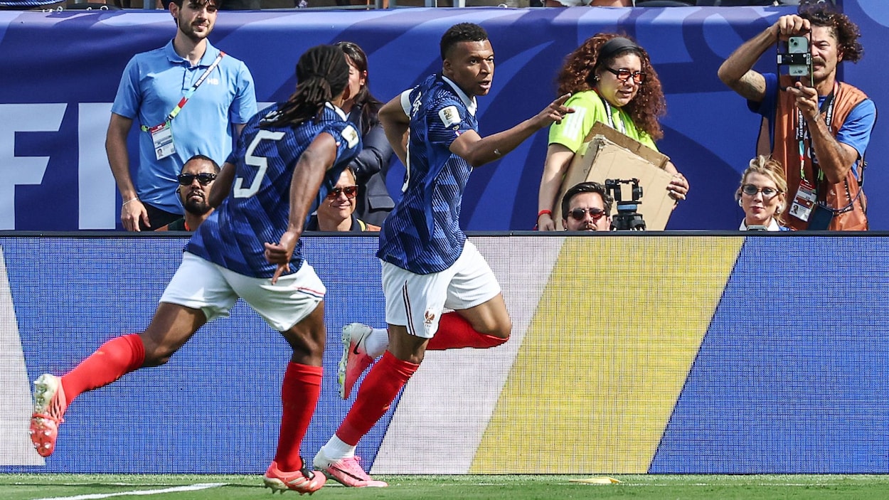 La France réussit sa rentrée au Mondial