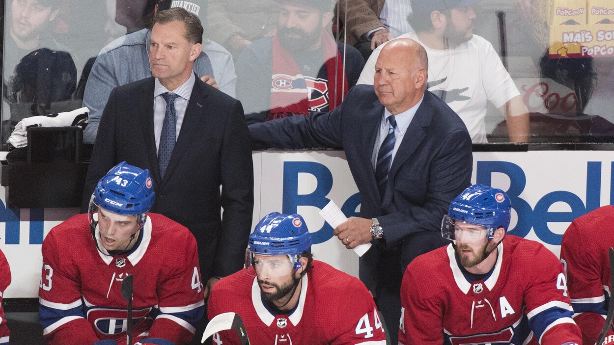 Ils sont derrière le banc du Canadien durant un match.