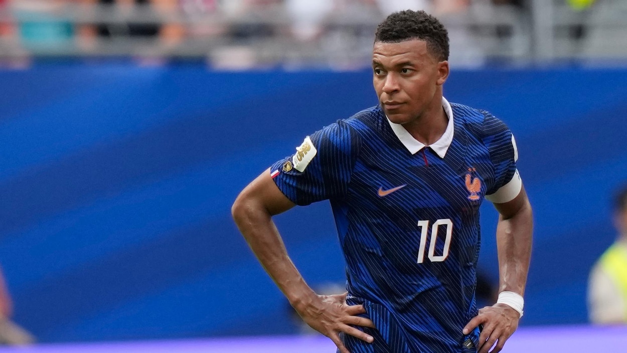 Dans la tourmente en Chine après ses propos sur Mao, Mbappé s’excuse