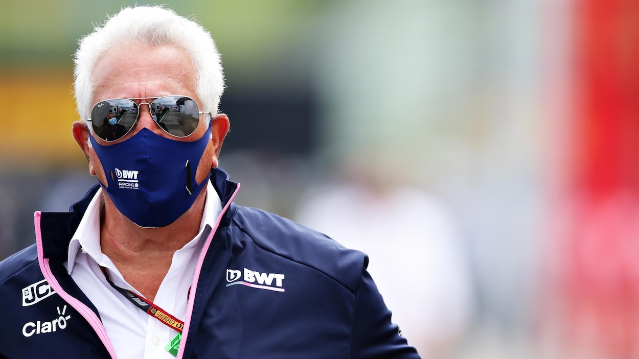 Lawrence Stroll masqué avec ses lunettes de soleil
