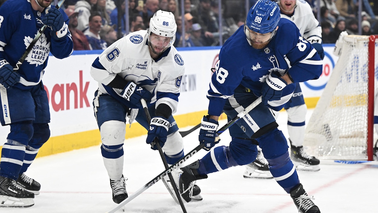 Nikita Kucherov se charge des Maple Leafs