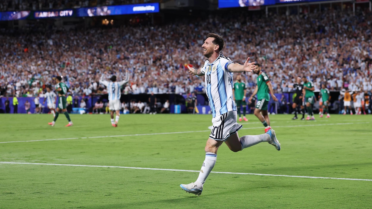 Un triplé signé Messi, codétenteur du record absolu de buts au Mondial