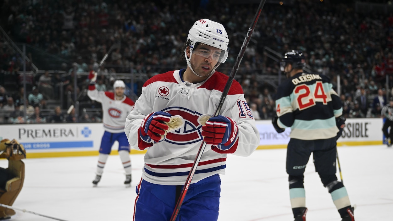 Alex Newhook s’entraîne en solitaire