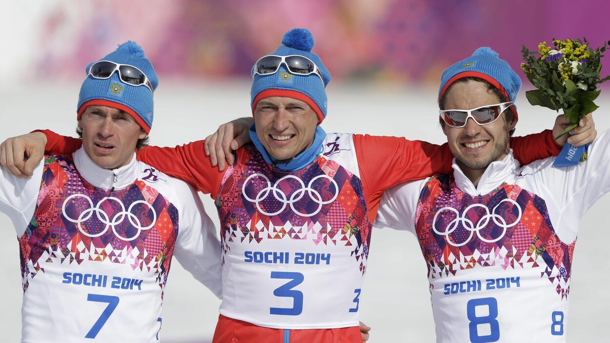 Le podium tout russe du 50 km des Jeux de 2014 à Sotchi avec Maxim Vylegzhanin, Alexander Legkov et Ilia Chernousov Le podium tout russe du 50 km des Jeux de 2014 à Sotchi avec Maxim Vylegzhanin, Alexander Legkov et Ilia Chernousov