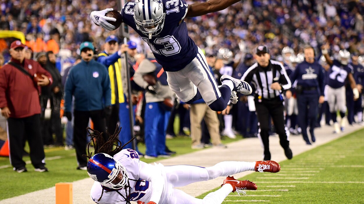 Il saute par-dessus Janoris Jenkins pour inscrire le touché.