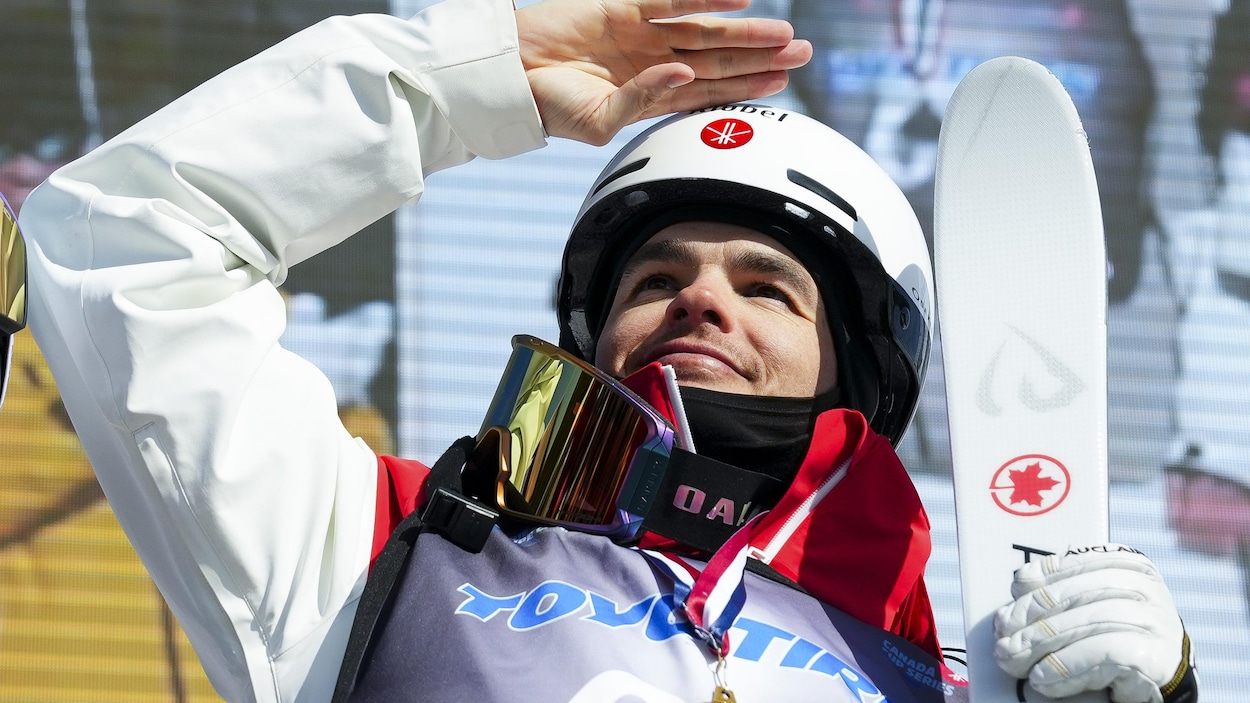 Mikaël Kingsbury conclut sa carrière avec un dernier triomphe à Saint-Sauveur