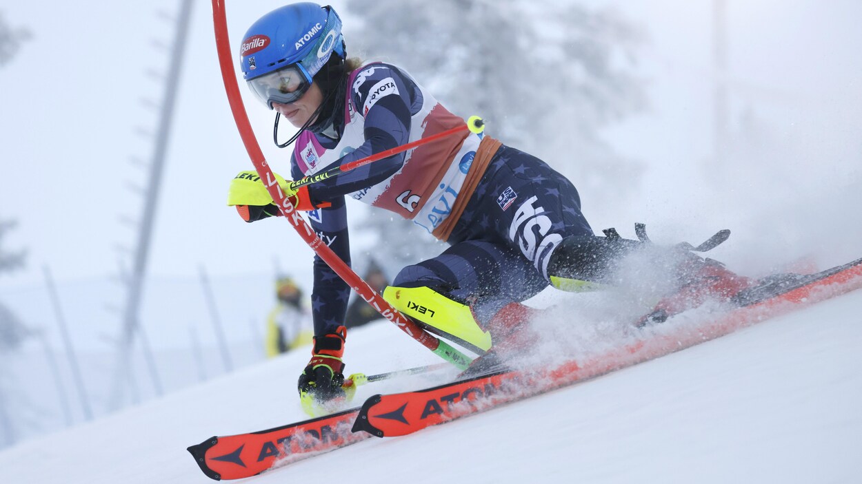 Ski alpin : Vlhova remporte le premier slalom de la saison chez les filles,  la descente homme