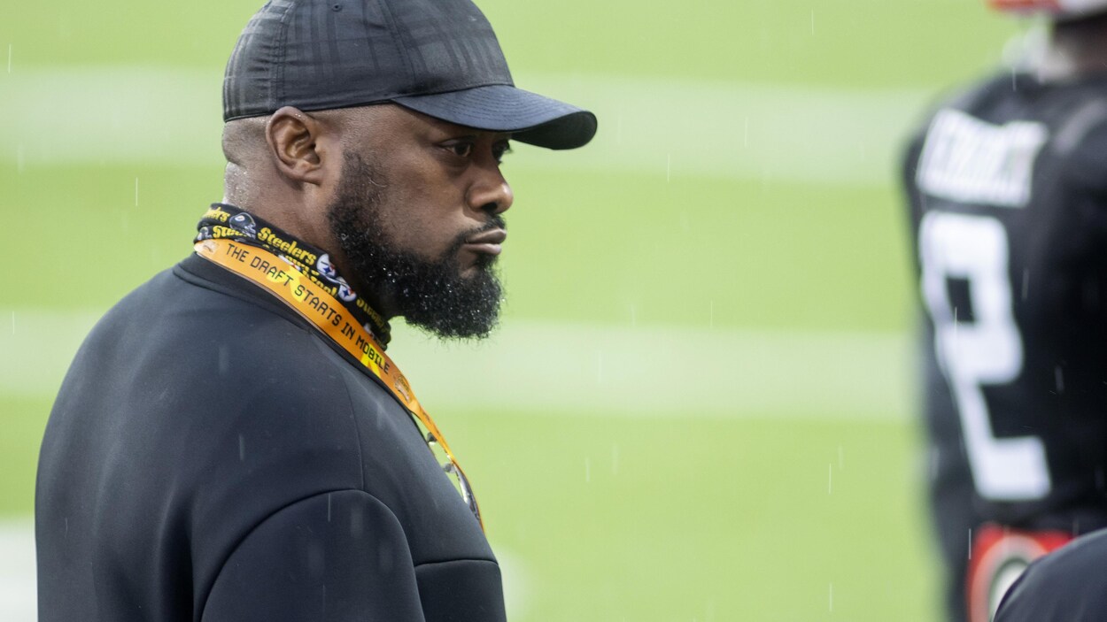 Mike Tomlin démissionne de son poste d’entraîneur-chef des Steelers