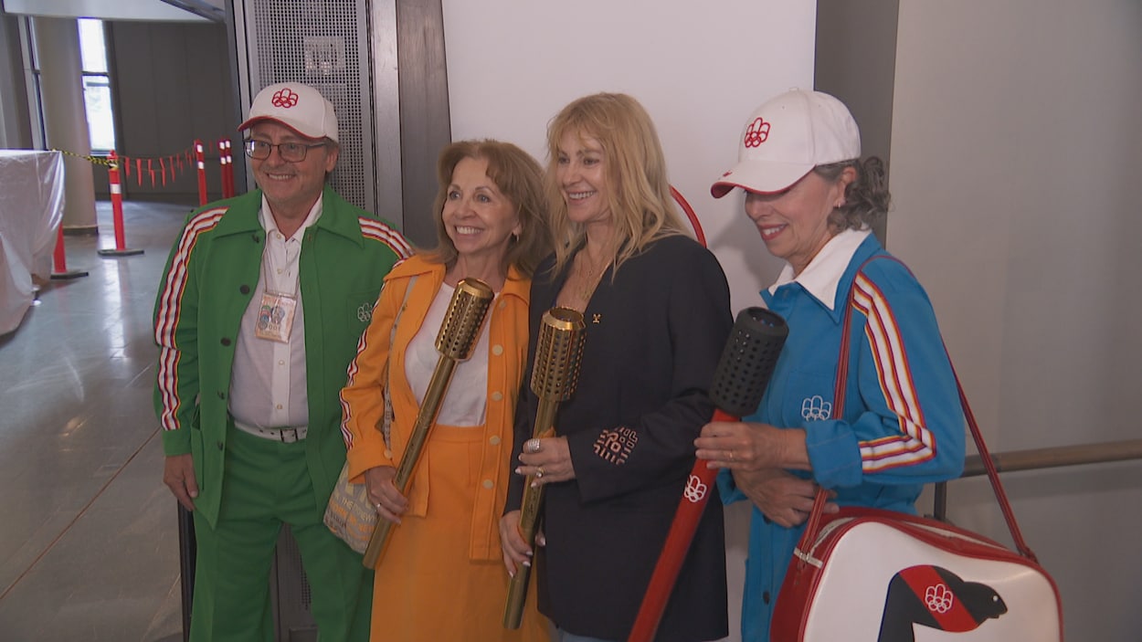 Nadia Comaneci et Thomas Bach visitent le Musée McCord Stewart pour les 50 ans des Jeux