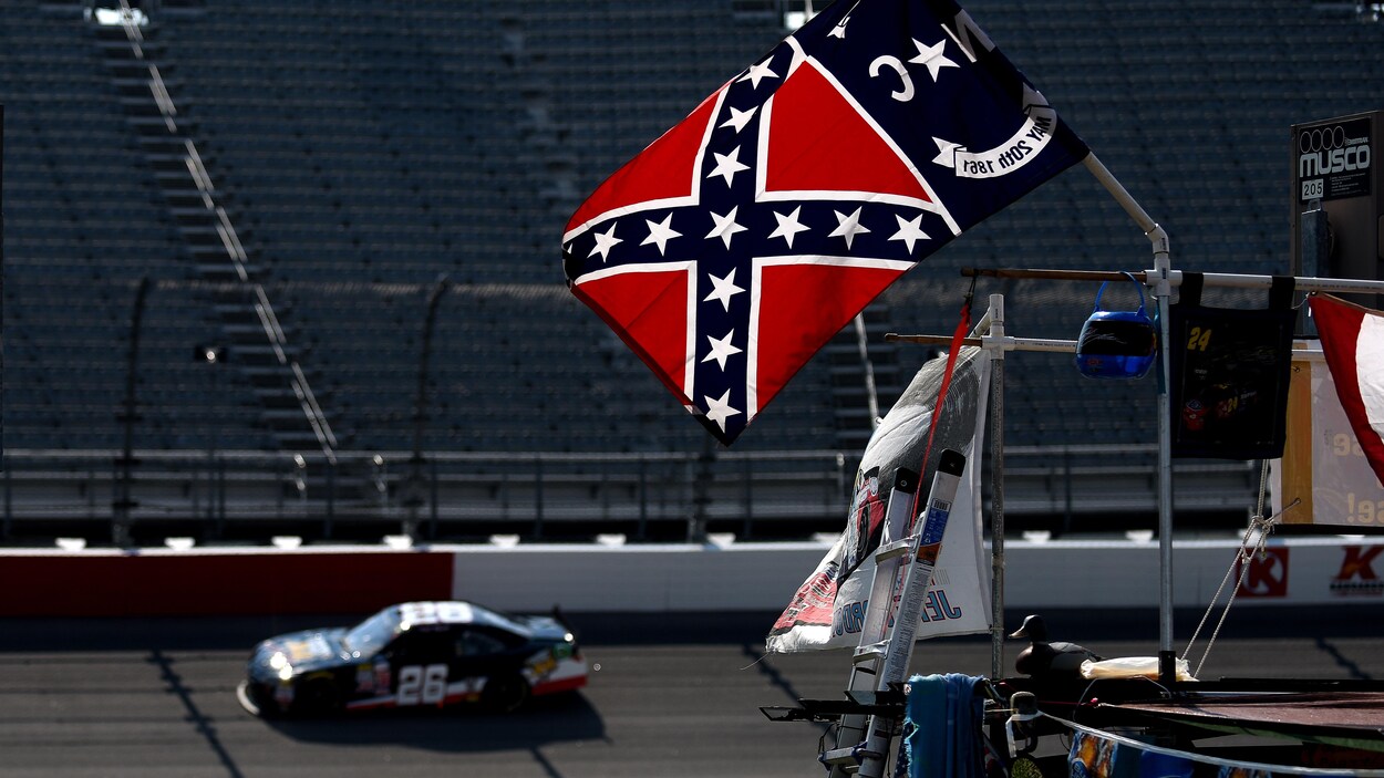 Le drapeau confédéré n'est plus permis en NASCAR.
