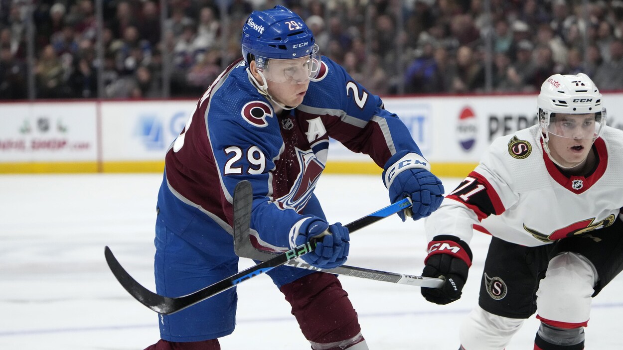 Quatre buts pour MacKinnon de l’Avalanche, aux dépens des Sénateurs