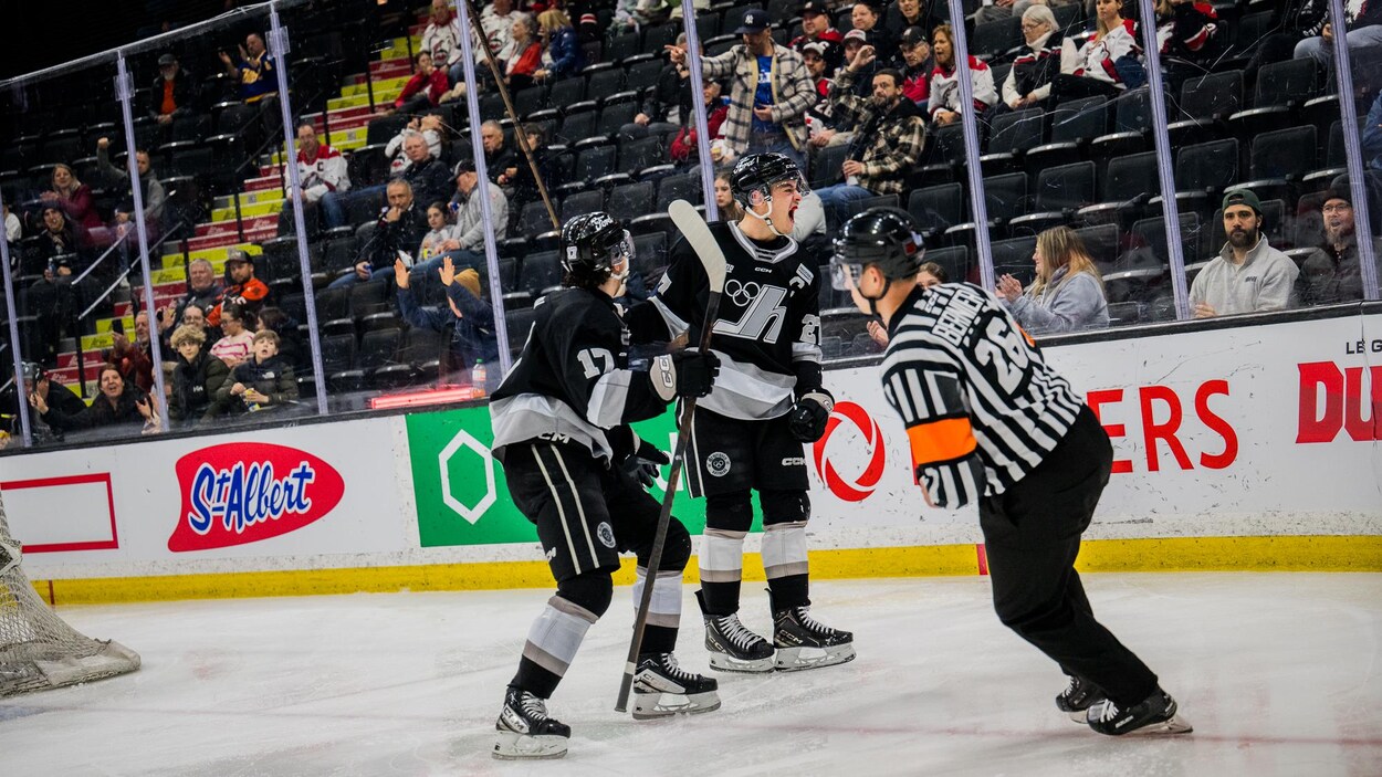 Les Olympiques surprennent les Huskies et évitent le balayage | Radio ...