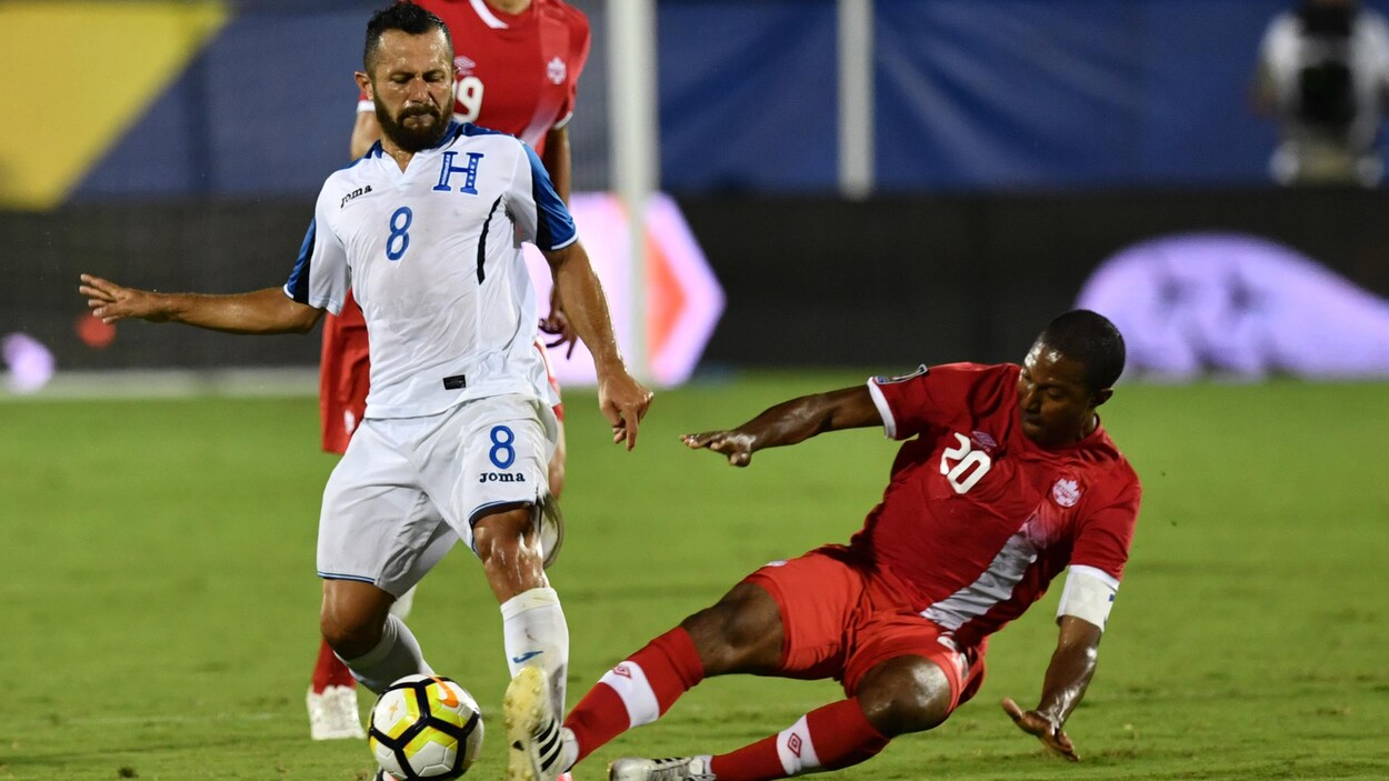 Patrice Bernier (no 20) Patrice Bernier (no 20)
