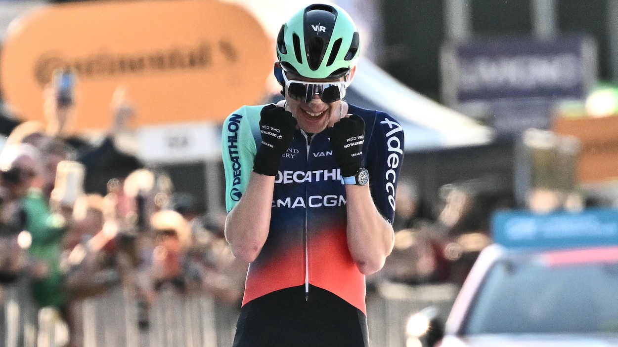 Paul Seixas remporte le Tour de Lombardie, son premier Monument